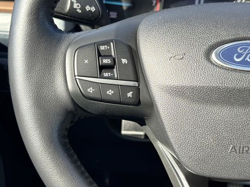 Used 2022 Ford Maverick Lariat image 9