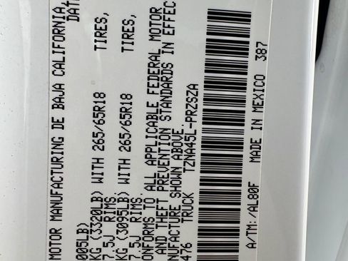 Used 2024 Toyota Tacoma TRD Sport w/ TRD Sport Upgrade Package image 11