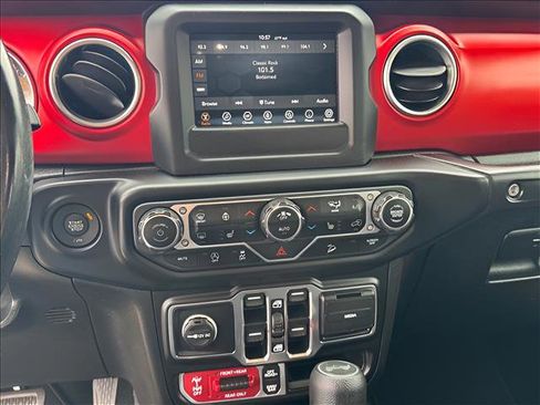 Used 2021 Jeep Wrangler Unlimited Rubicon w/ Cold Weather Group image 24