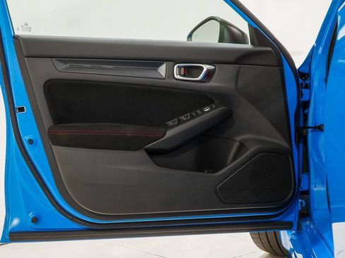 Used 2025 Honda Civic Type R image 18