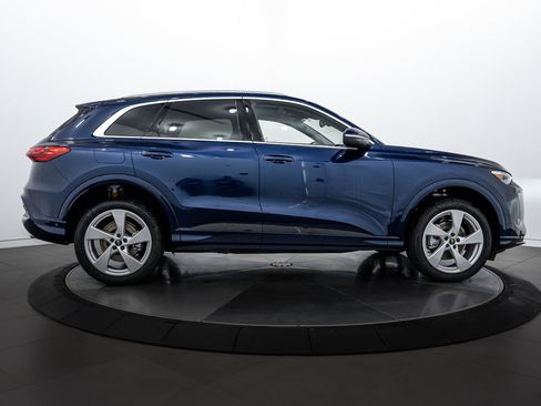 New 2025 Audi Q5 Prestige image 2