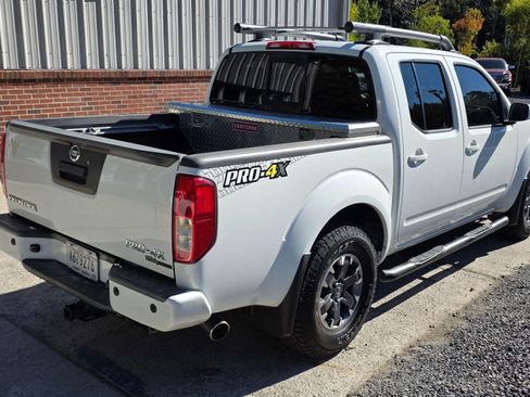 Used 2015 Nissan Frontier PRO-4X w/ Pro-4x Luxury Package image 6