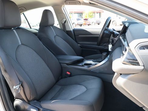 Used 2024 Toyota Camry LE image 28