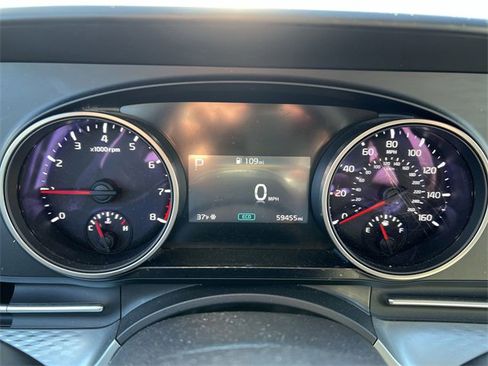 Certified 2024 Kia Carnival LX image 15