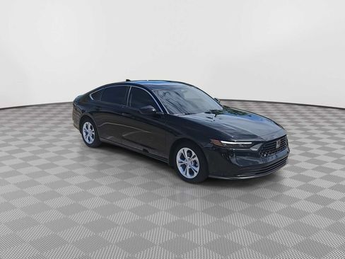 Certified 2025 Honda Accord LX image 2