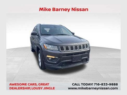 Used 2020 Jeep Compass Latitude w/ Cold Weather Group image 1