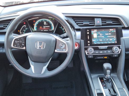 Used 2017 Honda Civic Touring image 31