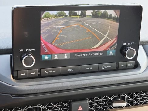 Certified 2025 Honda Accord SE image 10