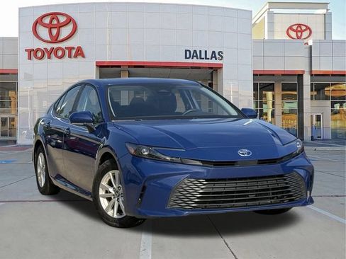 Used 2025 Toyota Camry LE FWD image 1