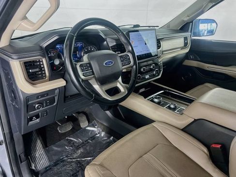Used 2022 Ford Expedition Limited AWD/4WD image 11