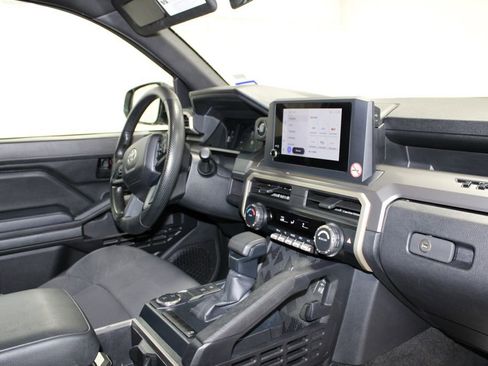 Used 2024 Toyota Tacoma SR5 image 33