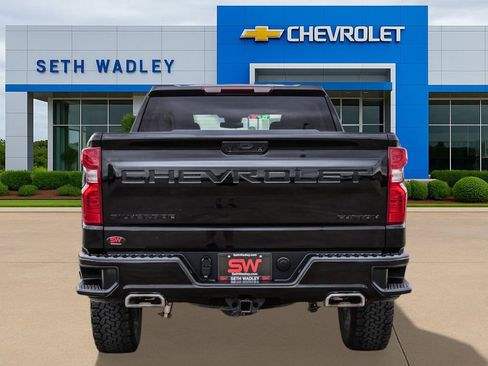 Used 2024 Chevrolet Silverado 1500 Custom Trail Boss w/ LPO, Dark Essentials Package image 6