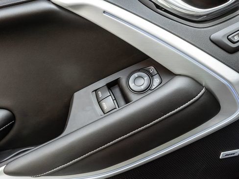 Used 2022 Chevrolet Camaro SS RWD image 16