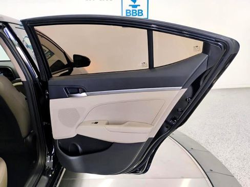 Used 2020 Hyundai Elantra SE w/ Cargo Package (C1) image 30