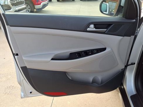 Used 2018 Hyundai Tucson Value w/ Cargo Package image 17