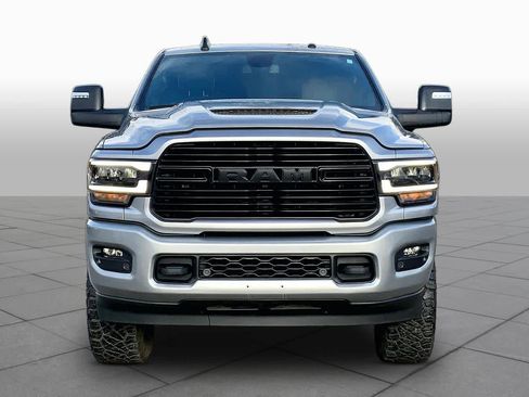 Used 2024 RAM 2500 Laramie w/ Night Edition AWD/4WD image 4