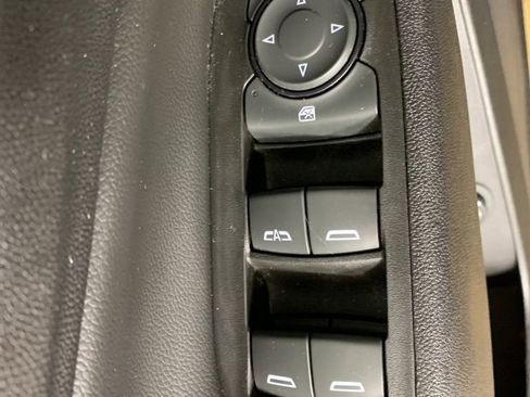 Used 2020 Chevrolet Equinox LT w/ Midnight Edition AWD/4WD image 17