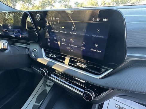 New 2026 Chevrolet Equinox LT image 12