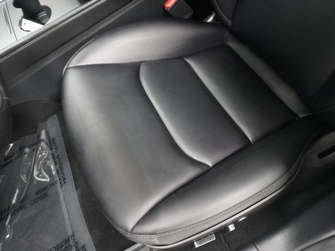 Used 2023 Tesla Model 3 Standard Range RWD image 12