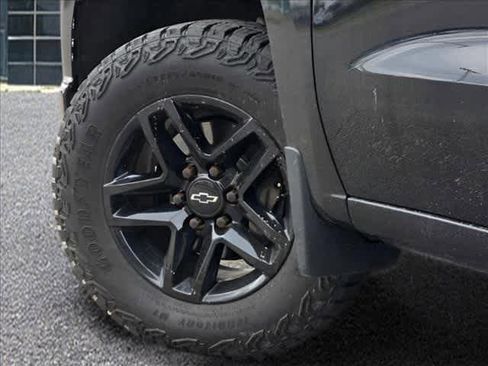 Used 2021 Chevrolet Silverado 1500 Custom Trail Boss AWD/4WD image 6