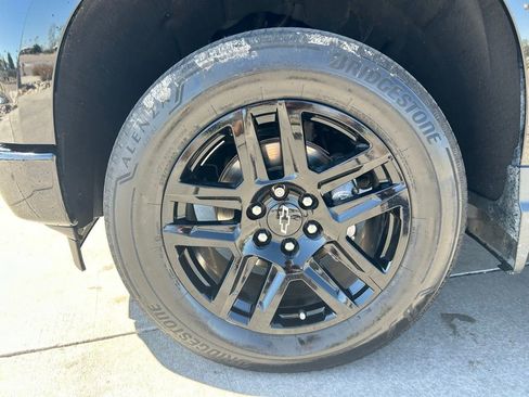 Used 2023 Chevrolet Silverado 1500 Custom AWD/4WD image 30