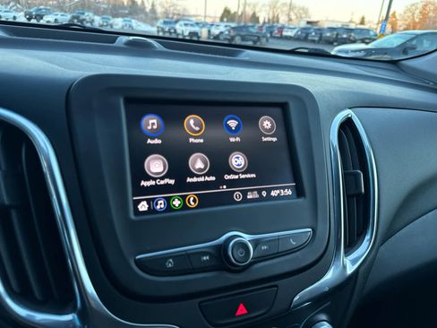 Used 2020 Chevrolet Equinox LT w/ Driver Convenience Package image 22