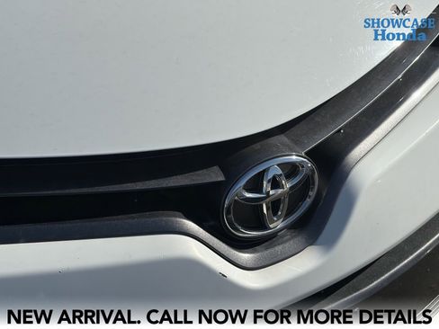 Used 2016 Toyota Corolla LE FWD image 8