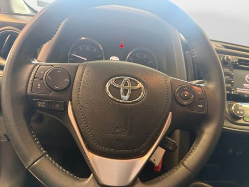 Used 2016 Toyota RAV4 XLE AWD/4WD image 13
