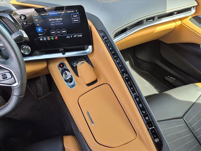 Used 2020 Chevrolet Corvette Stingray Premium Cpe w/ 3LT Preferred Equipment Group RWD image 16