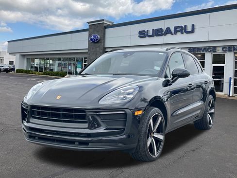 Used 2022 Porsche Macan image 3
