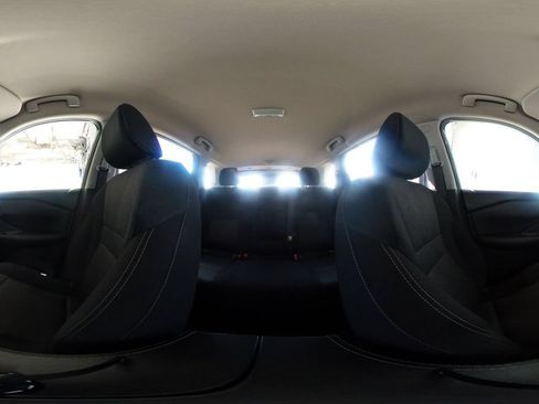 Used 2025 Nissan Rogue SV FWD image 39