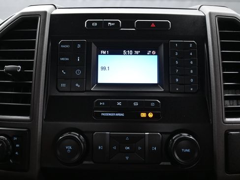 Used 2020 Ford F350 XL w/ STX Appearance Package AWD/4WD image 28