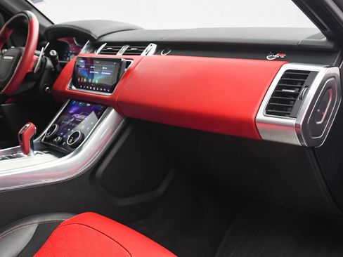 Used 2022 Land Rover Range Rover Sport SVR image 20