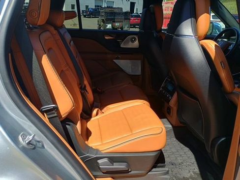 Used 2020 Lincoln Aviator Black Label w/ Dynamic Handling Package AWD/4WD image 18