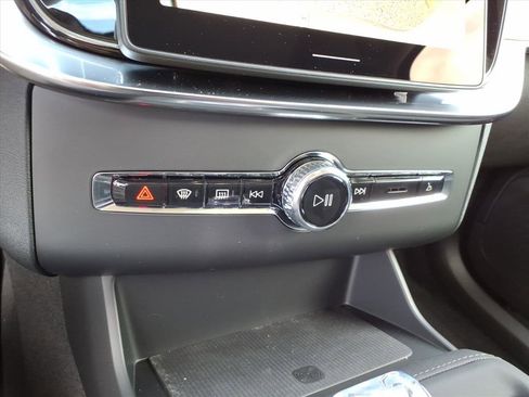 New 2026 Volvo XC90 B6 Ultra w/ Protection Package AWD/4WD image 20