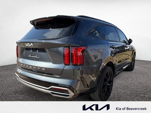 Used 2022 Kia Sorento SX image 5