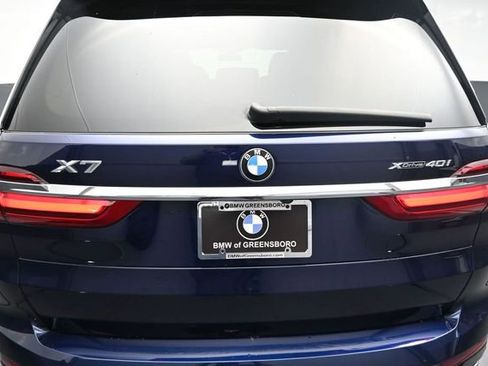 Used 2022 BMW X7 xDrive40i w/ Premium Package AWD/4WD image 10