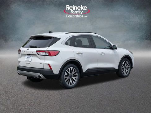 Used 2020 Ford Escape Titanium FWD image 5
