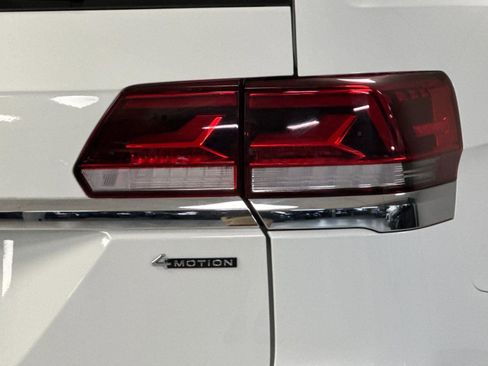 Used 2023 Volkswagen Atlas SE w/ Black Wheel Package image 26