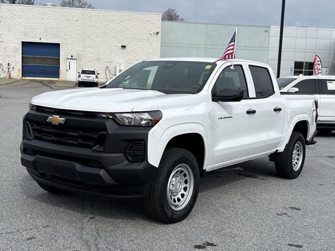 New 2026 Chevrolet Colorado W/T w/ Advanced Trailering Package AWD/4WD image 4
