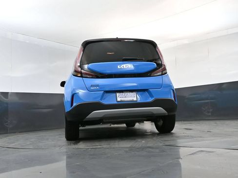 Certified 2024 Kia Soul S FWD image 22