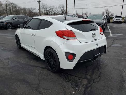 Used 2016 Hyundai Veloster Turbo image 3