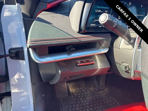 Used 2023 Chevrolet Corvette Stingray Preferred Cpe image 11