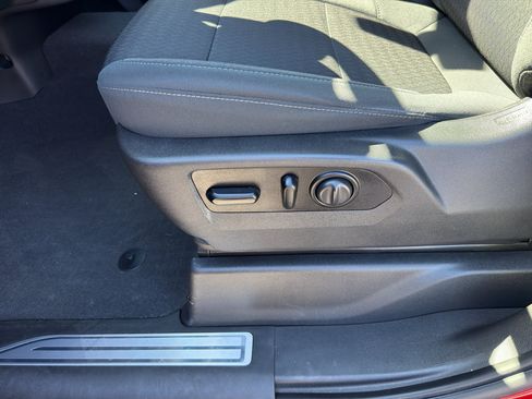 Certified 2021 Chevrolet Silverado 1500 RST AWD/4WD image 16