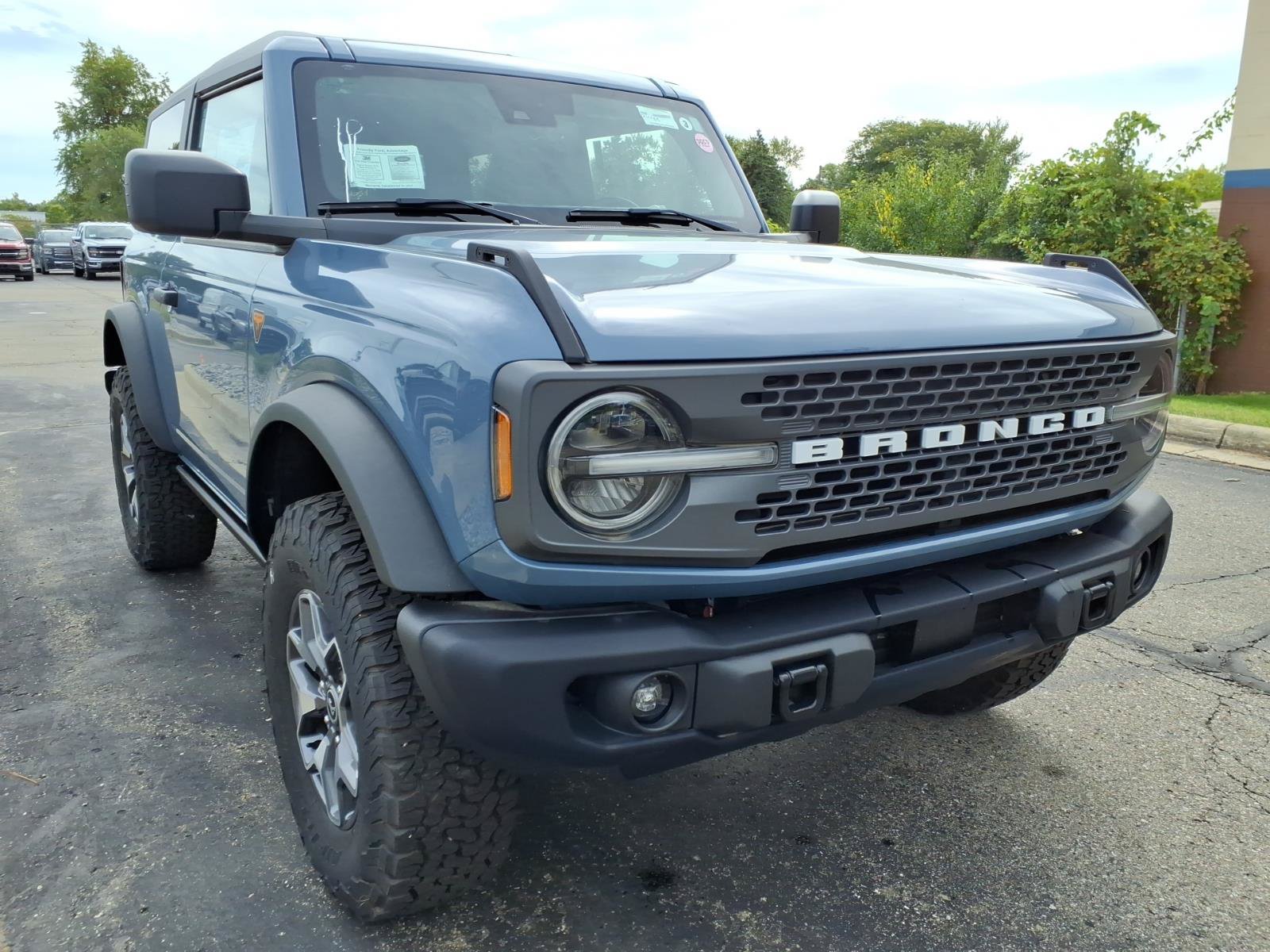 Used 2023 Ford Bronco Badlands AWD/4WD image 1
