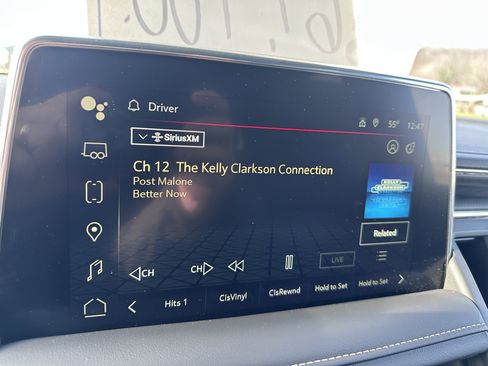 Used 2024 GMC Yukon SLT w/ SLT Luxury Package image 20