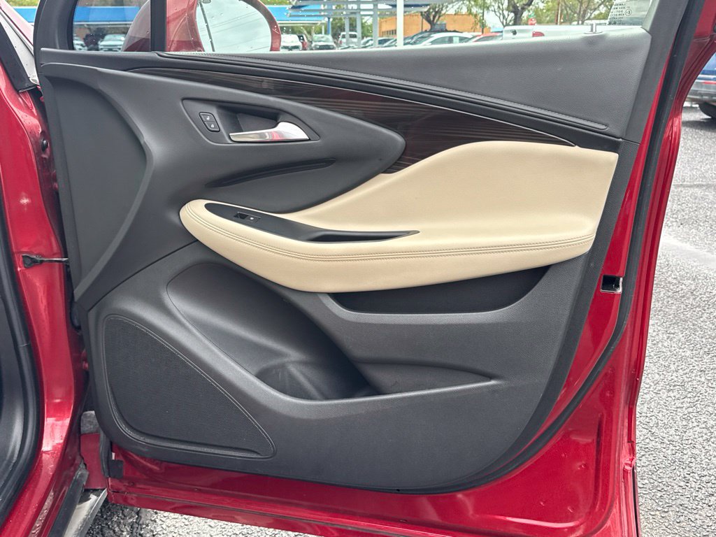 Used 2019 Buick Envision Preferred w/ LPO, Cargo Package FWD image 23