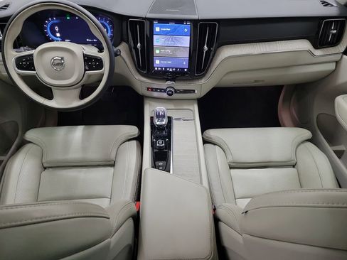 Certified 2023 Volvo XC60 B5 Ultimate w/ Climate Package image 16