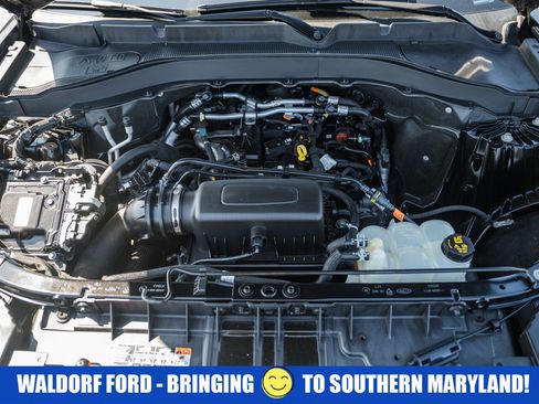 Used 2022 Ford Explorer XLT w/ Equipment Group 202A image 21