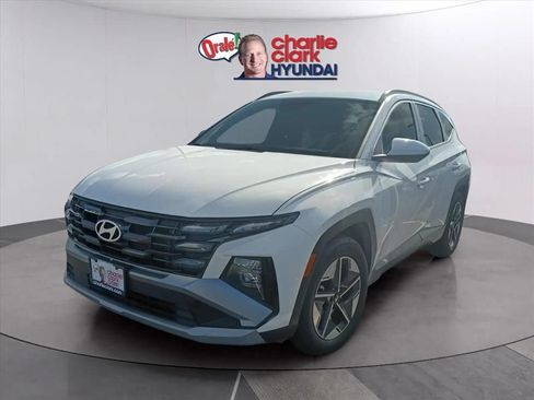 Used 2025 Hyundai Tucson SEL FWD image 1